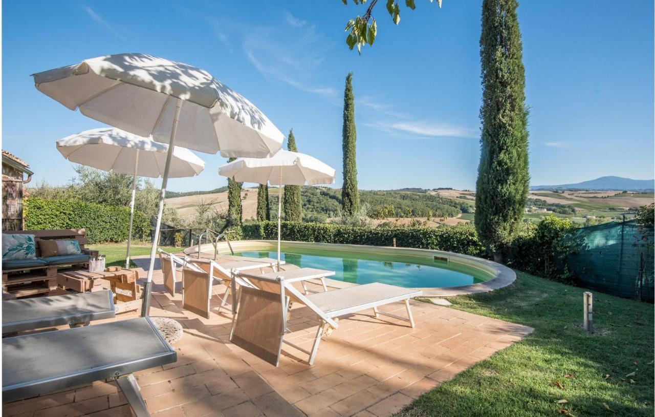 Gorgeous Home In Montalcino With Kitchen Exterior foto